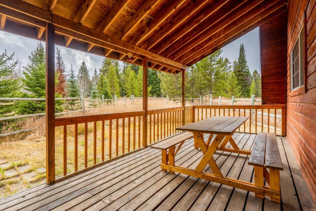 ווסט ילוסטון Forest Edge Home מראה חיצוני תמונה